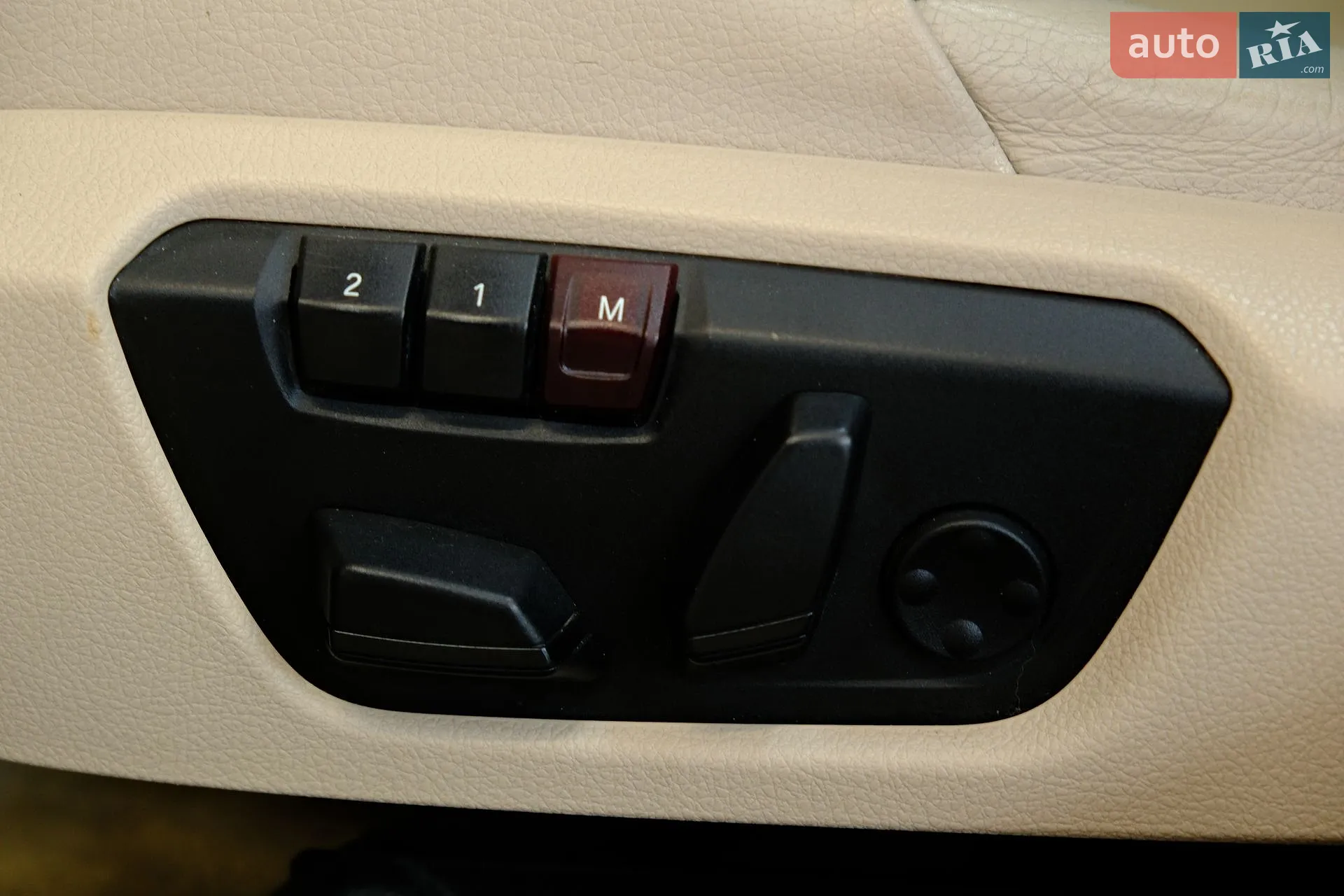 2012 BMW 3er - мініатюра 25