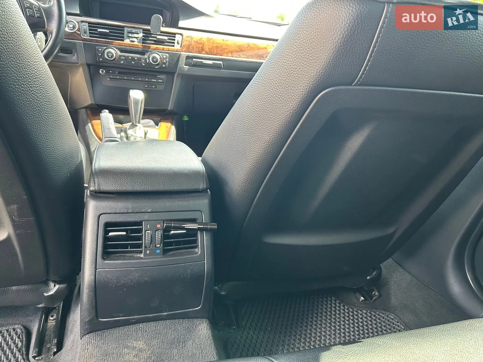 2010 BMW 3er - мініатюра 9