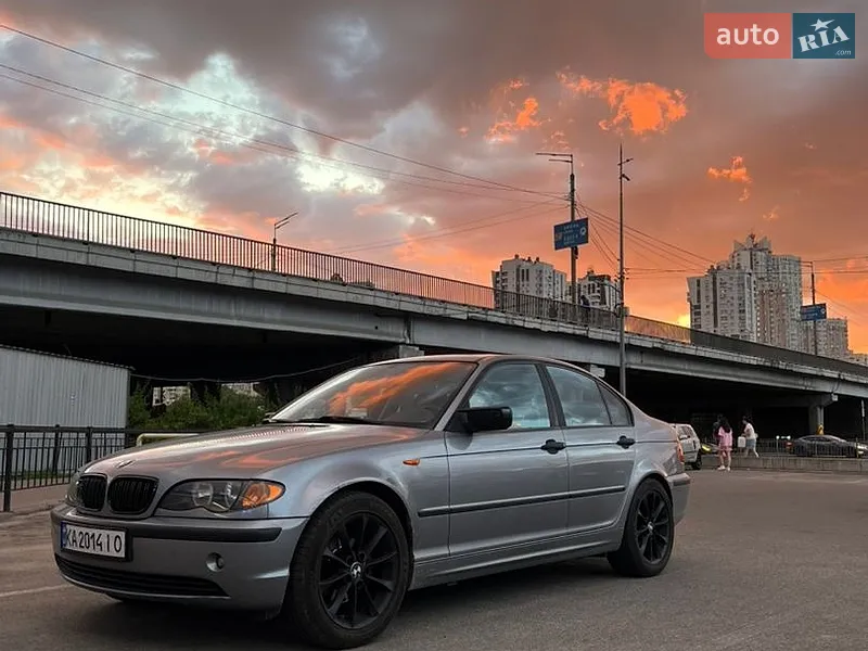 BMW 3 Series 2004