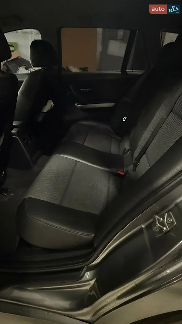 2010 BMW 3er - мініатюра 6