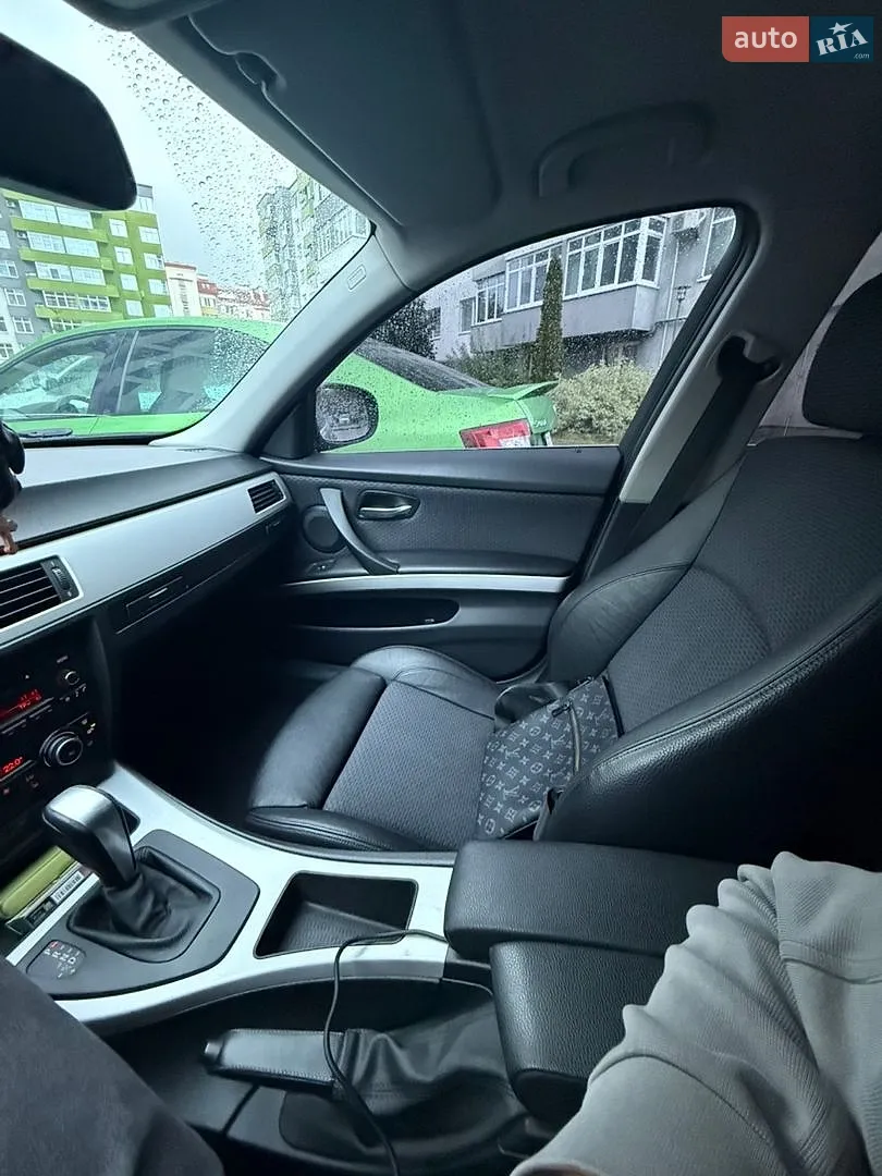 2010 BMW 3er - мініатюра 11