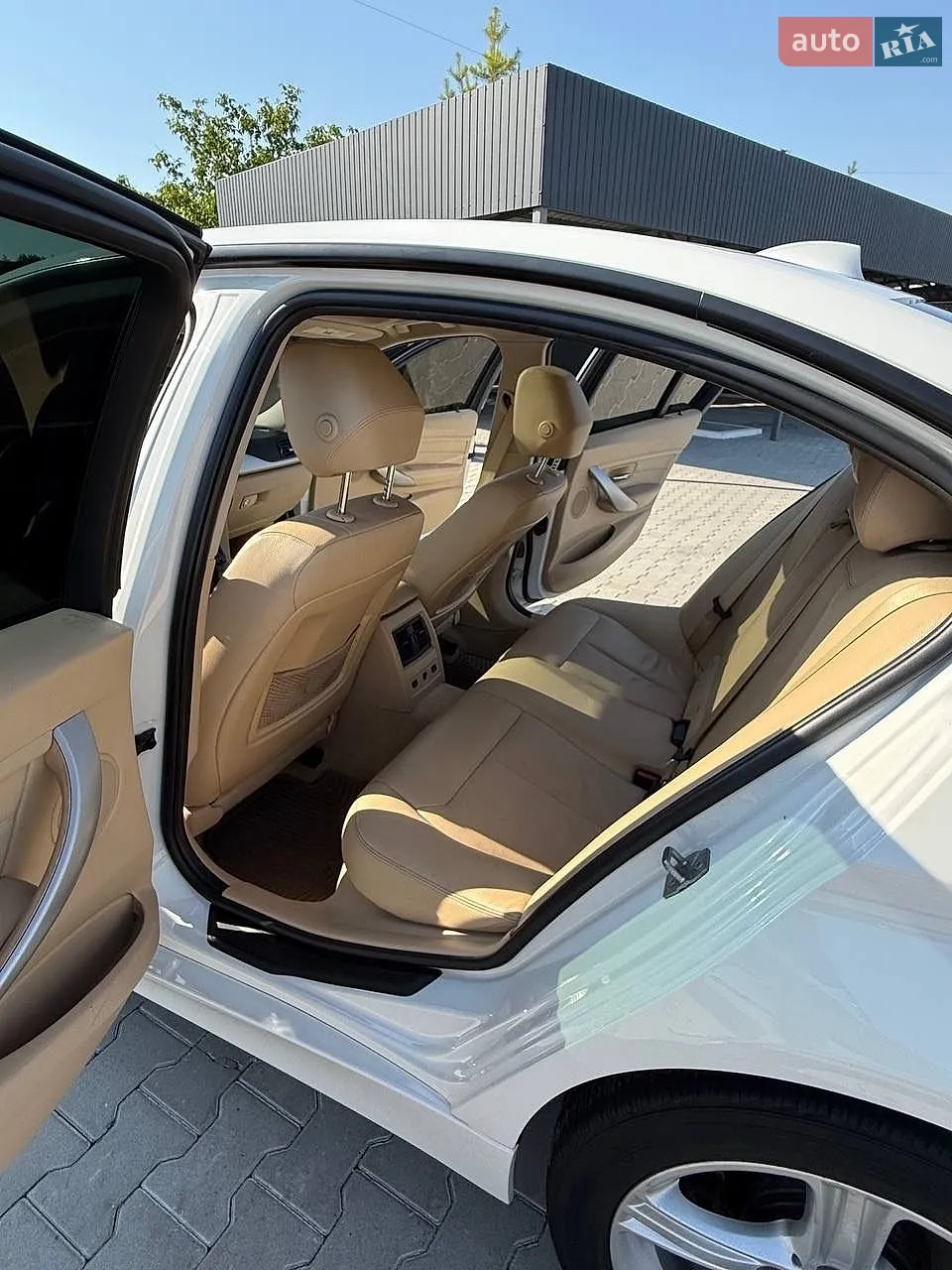 2012 BMW 3er - мініатюра 9