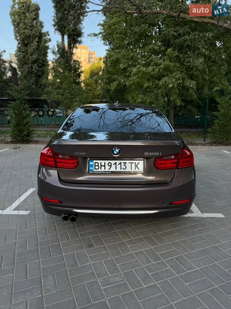 2012 BMW 3er - мініатюра 9