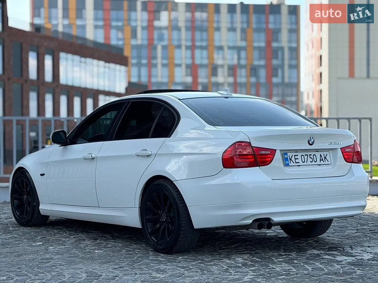 2011 BMW 3er - мініатюра 4