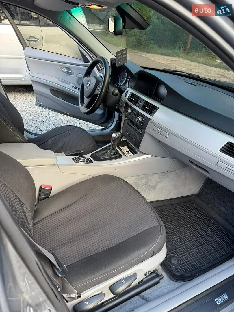 2010 BMW 3er - мініатюра 10
