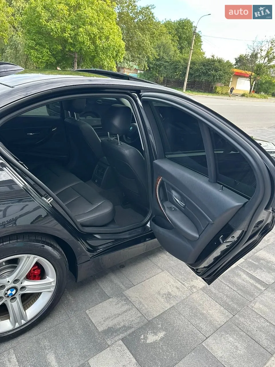 2017 Mercedes-Benz GLE - мініатюра 24