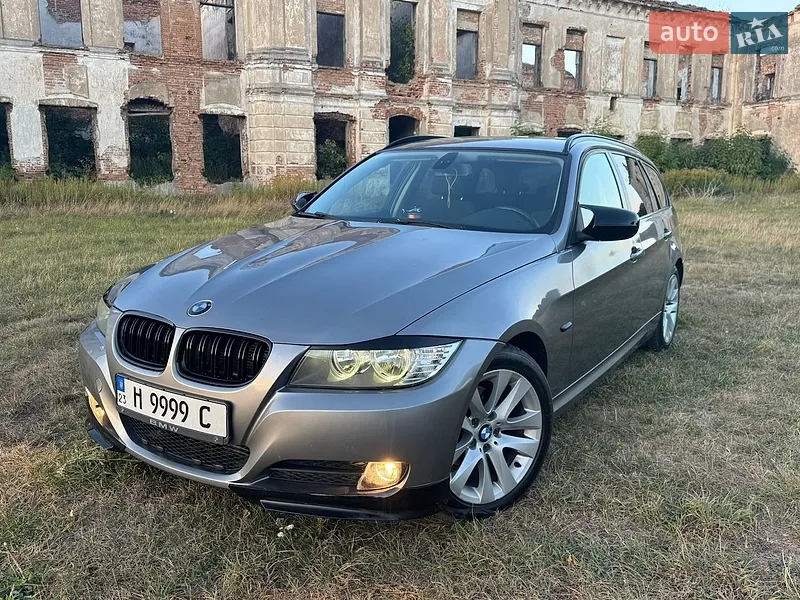 BMW 3 Series 2010