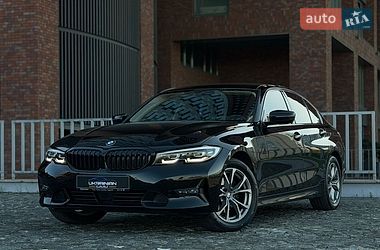 Седан BMW 3 Series 2019 в Дніпрі