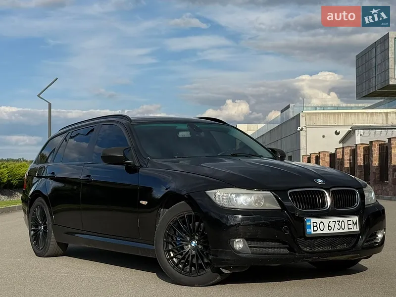 BMW 3 Series 2011