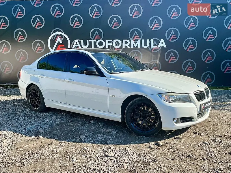 BMW 3 Series 2010