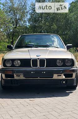 Седан BMW 320 1984 в Запорожье