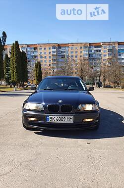 Седан BMW 330 2000 в Ровно