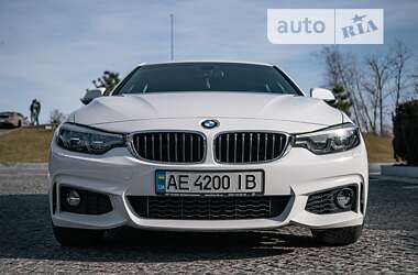 Купе BMW 4 Series 2018 в Дніпрі