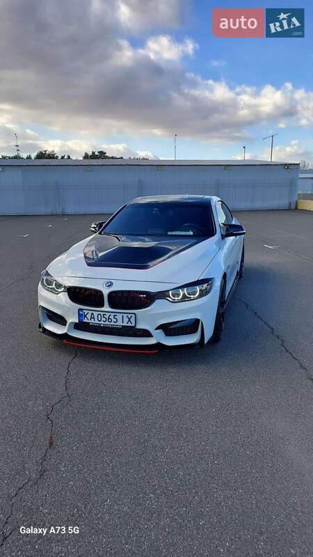 Купе BMW 4 Series 2015 в Киеве