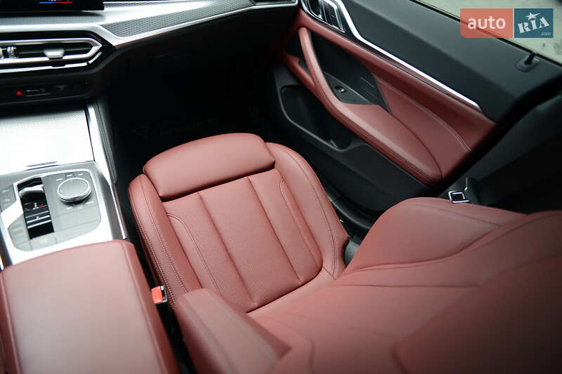 Купе BMW 4 Series 2023 в Мукачевому