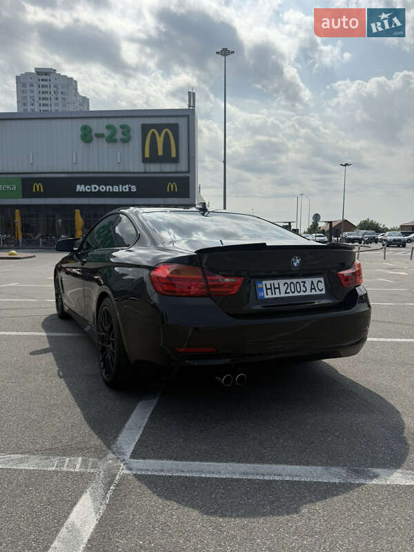 Купе BMW 4 Series 2015 в Києві