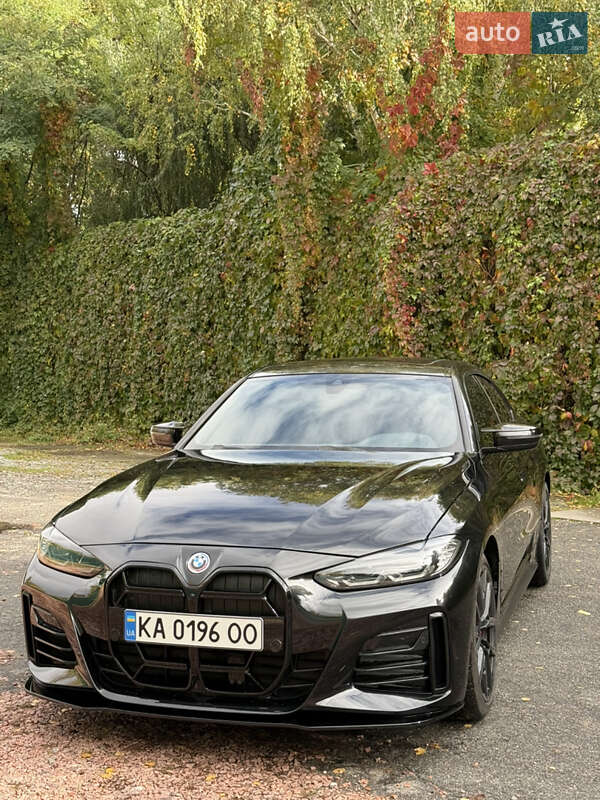 Купе BMW 4 Series 2022 в Вышгороде