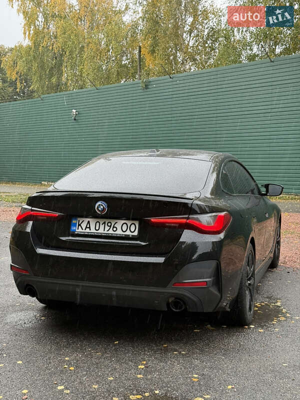 Купе BMW 4 Series 2022 в Вышгороде