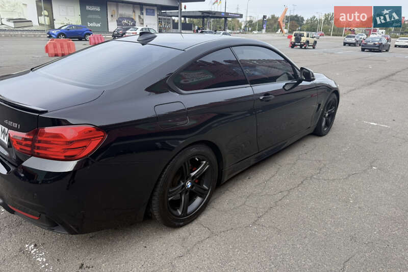 Купе BMW 4 Series 2015 в Киеве