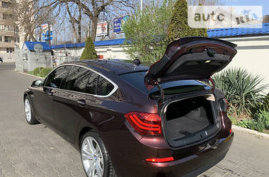 Седан BMW 5 Series GT 2017 в 