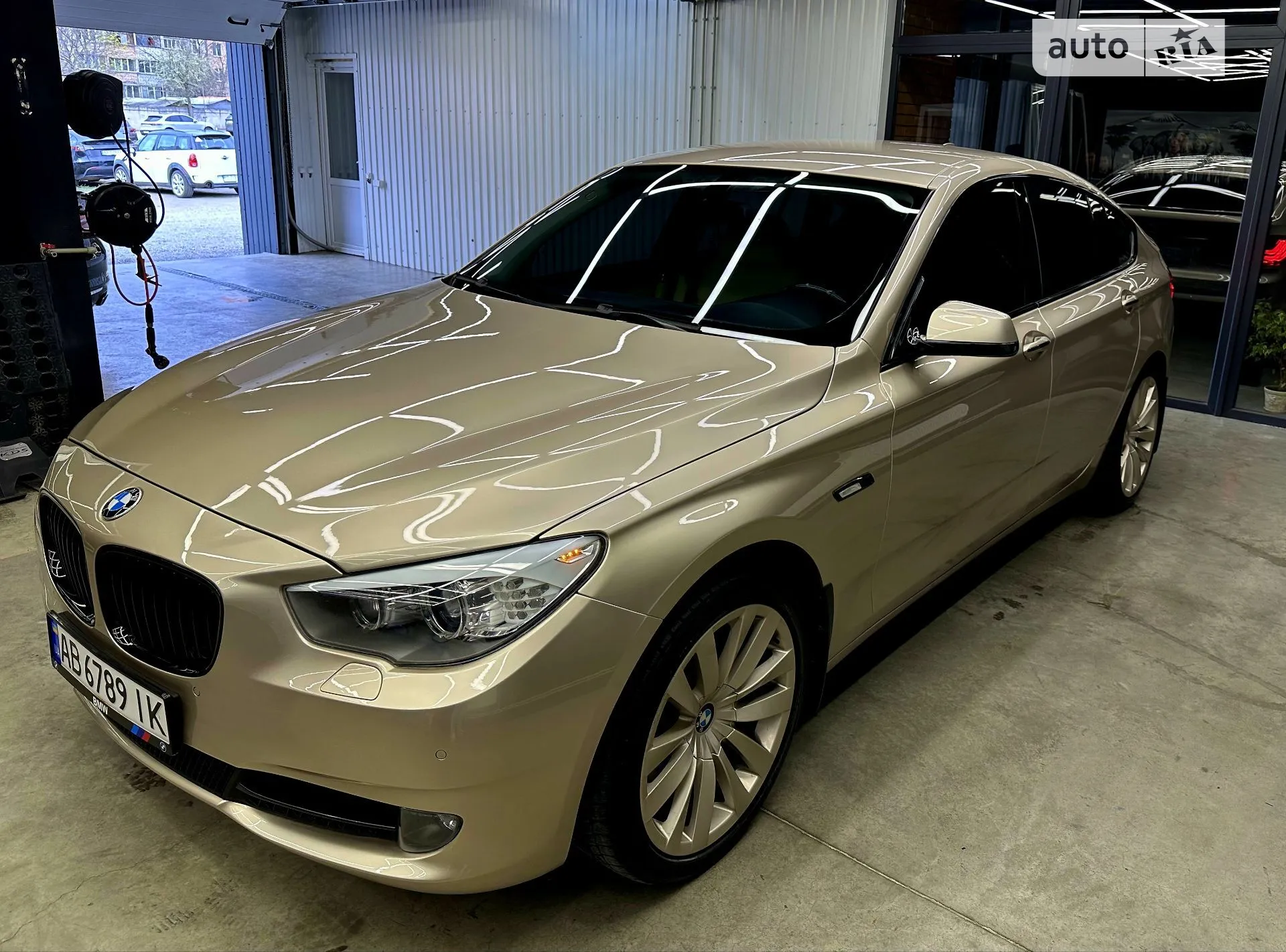 2011 BMW 5er - мініатюра 10
