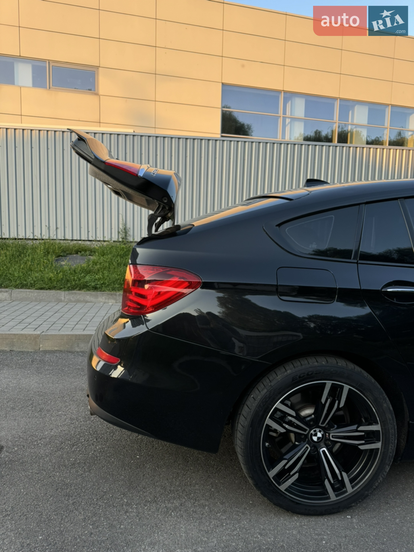 2010 BMW 5er - мініатюра 26