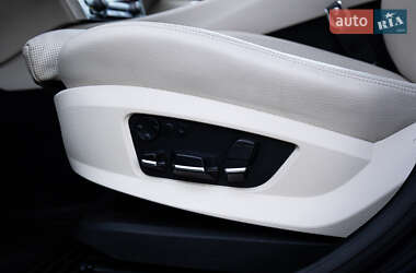 Лифтбек BMW 5 Series GT 2011 в 