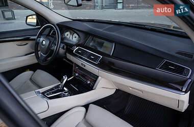 Лифтбек BMW 5 Series GT 2011 в 