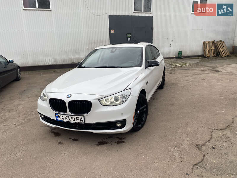 Ліфтбек BMW 5 Series GT 2015 в  фото Ліфтбек BMW 5 Series GT 2015 в