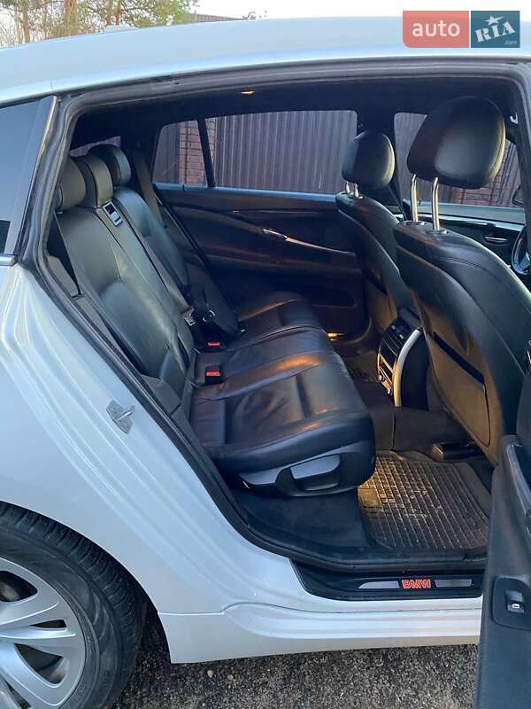 Лифтбек BMW 5 Series GT 2014 в Новояворовске