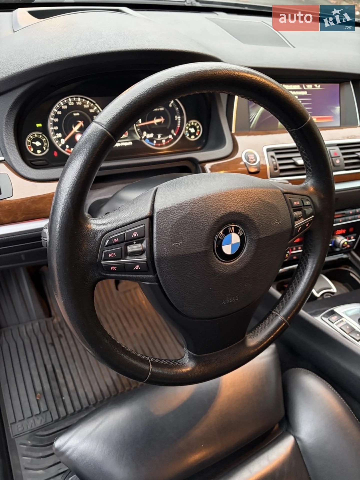 2013 BMW 5er - мініатюра 29