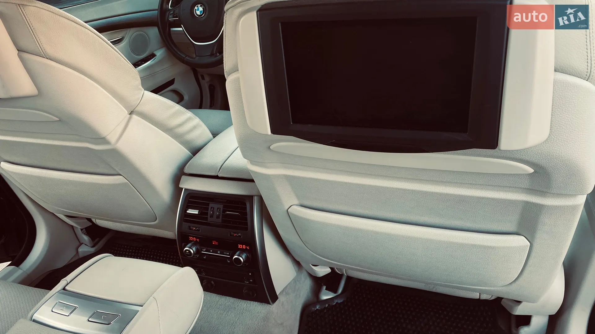 2011 BMW 5er - мініатюра 16
