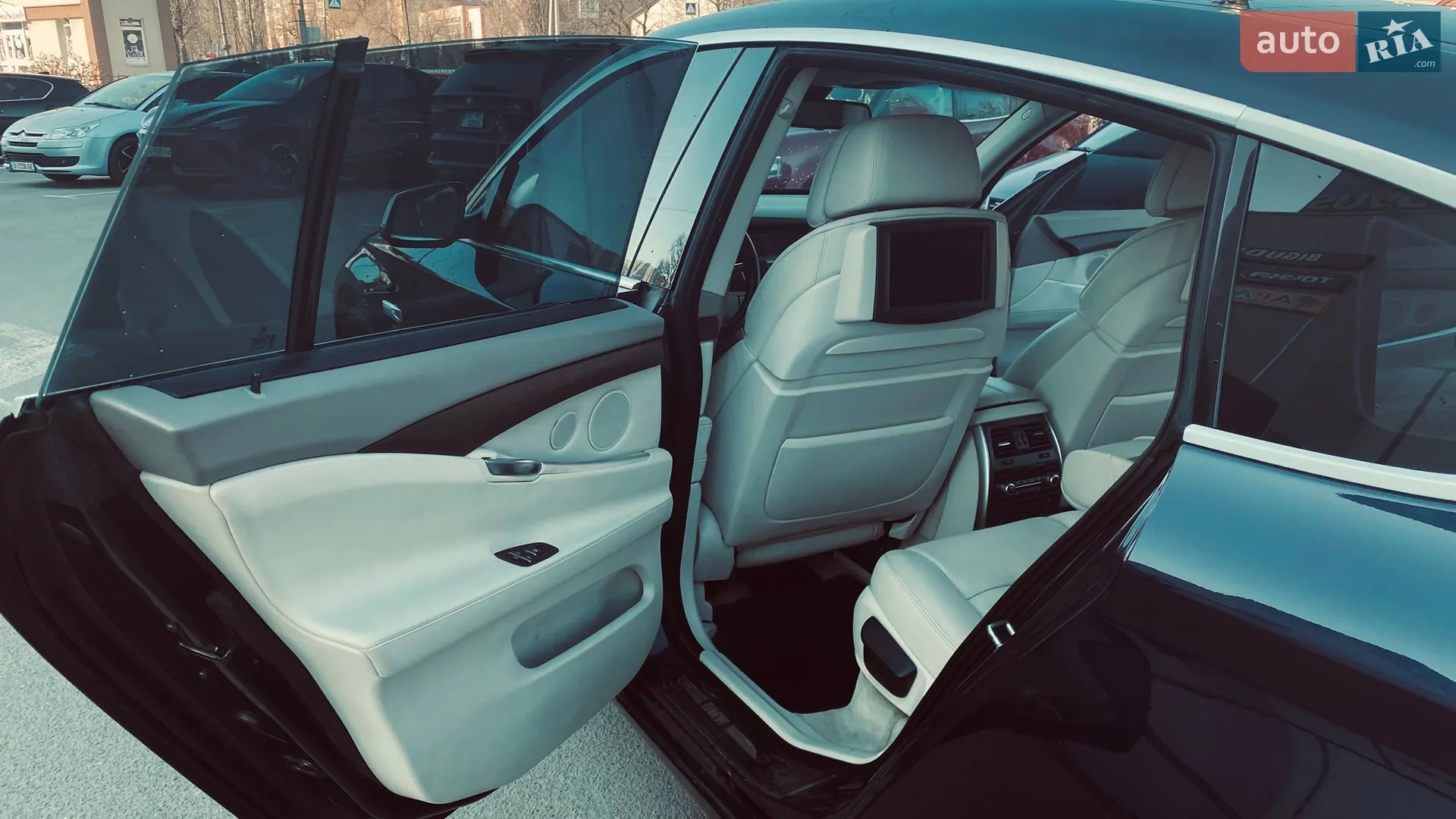 2011 BMW 5er - мініатюра 18