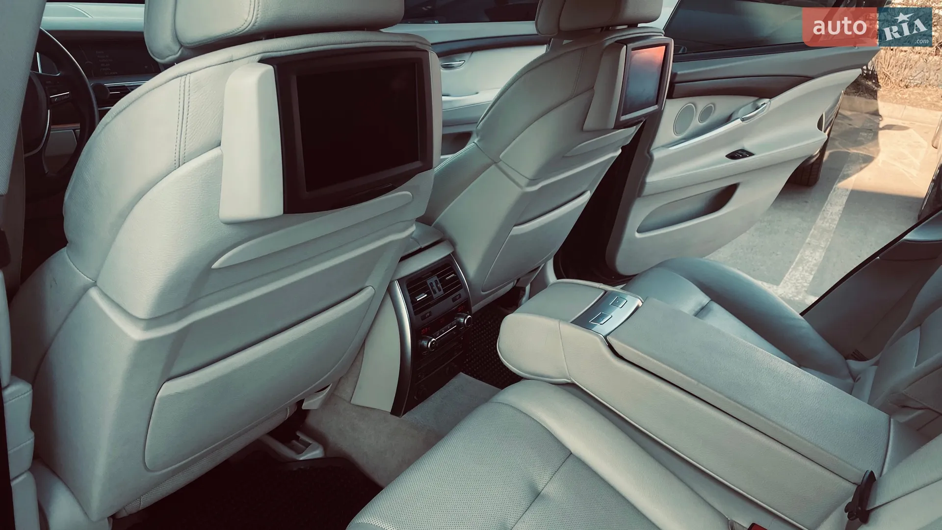 2011 BMW 5er - мініатюра 19
