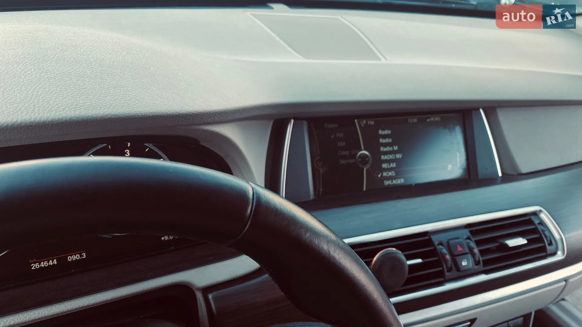 2011 BMW 5er - мініатюра 23