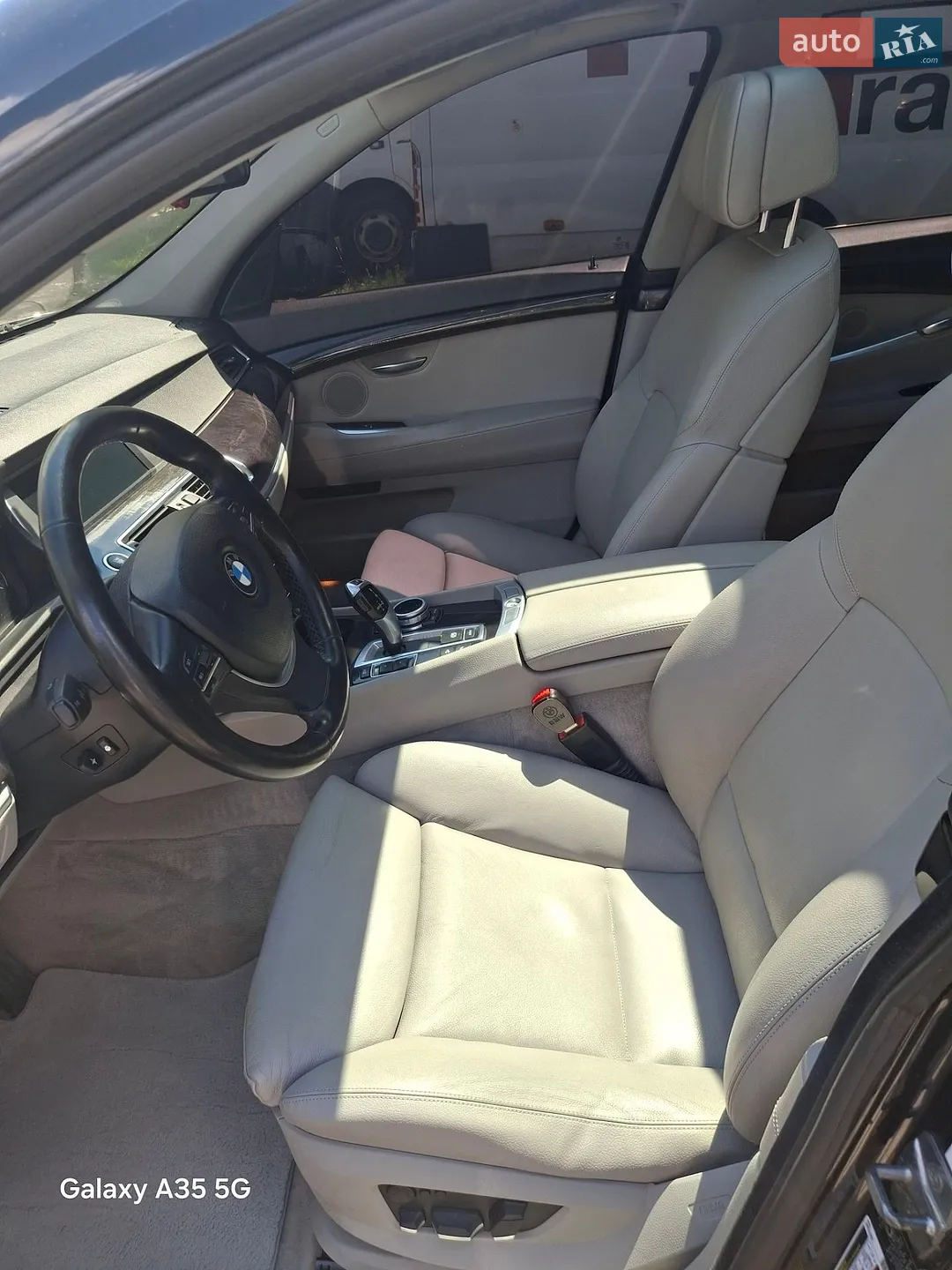 2010 BMW 5er - мініатюра 25