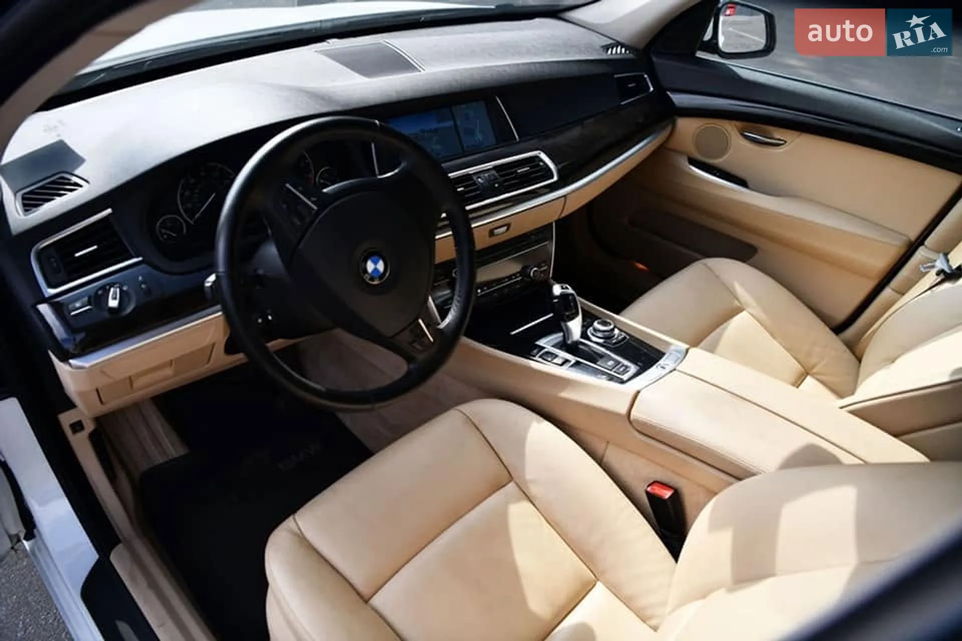 2010 BMW 5er - мініатюра 6