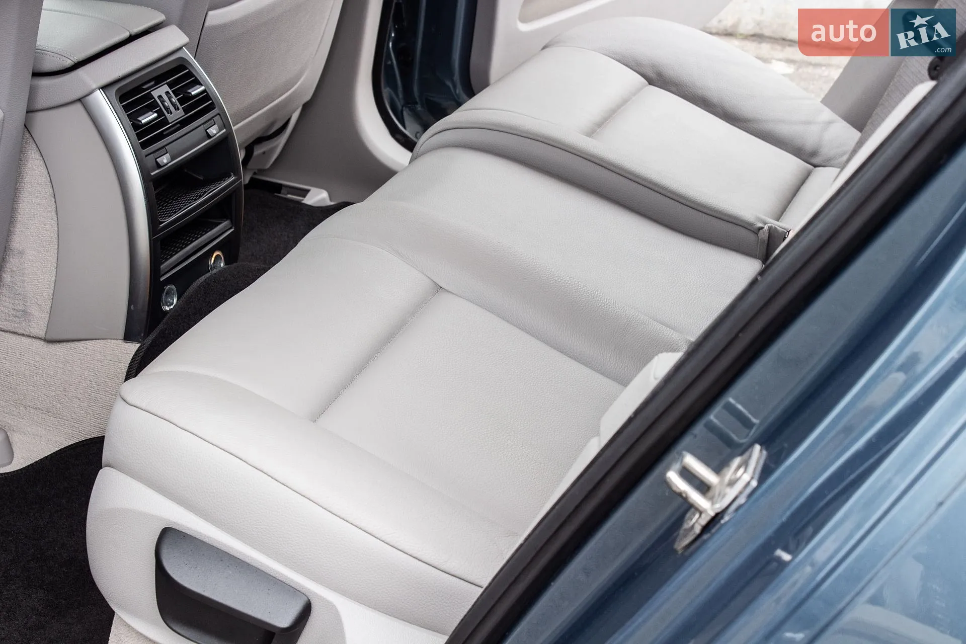 2012 BMW 5er - мініатюра 39