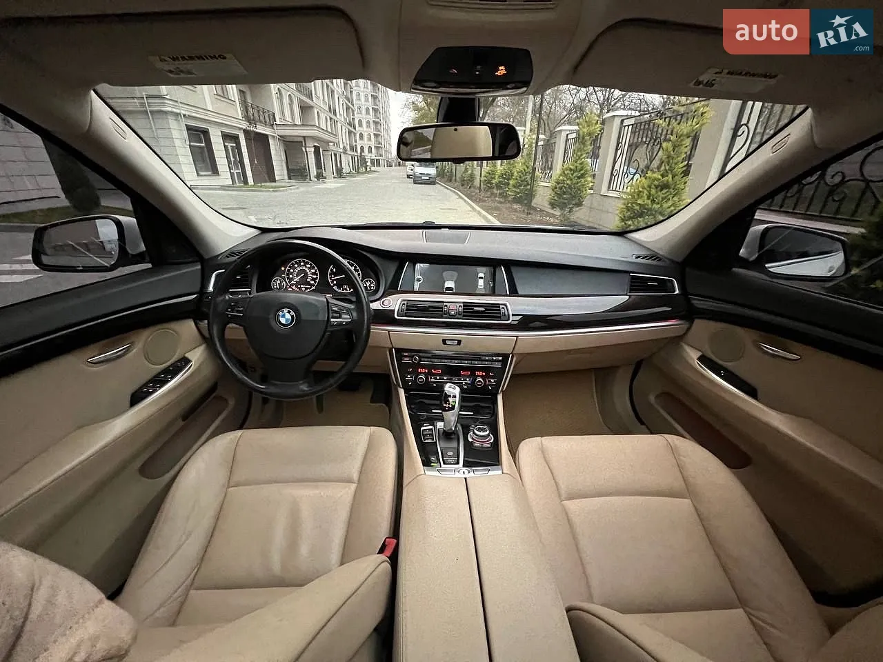 2010 BMW 5er - мініатюра 9