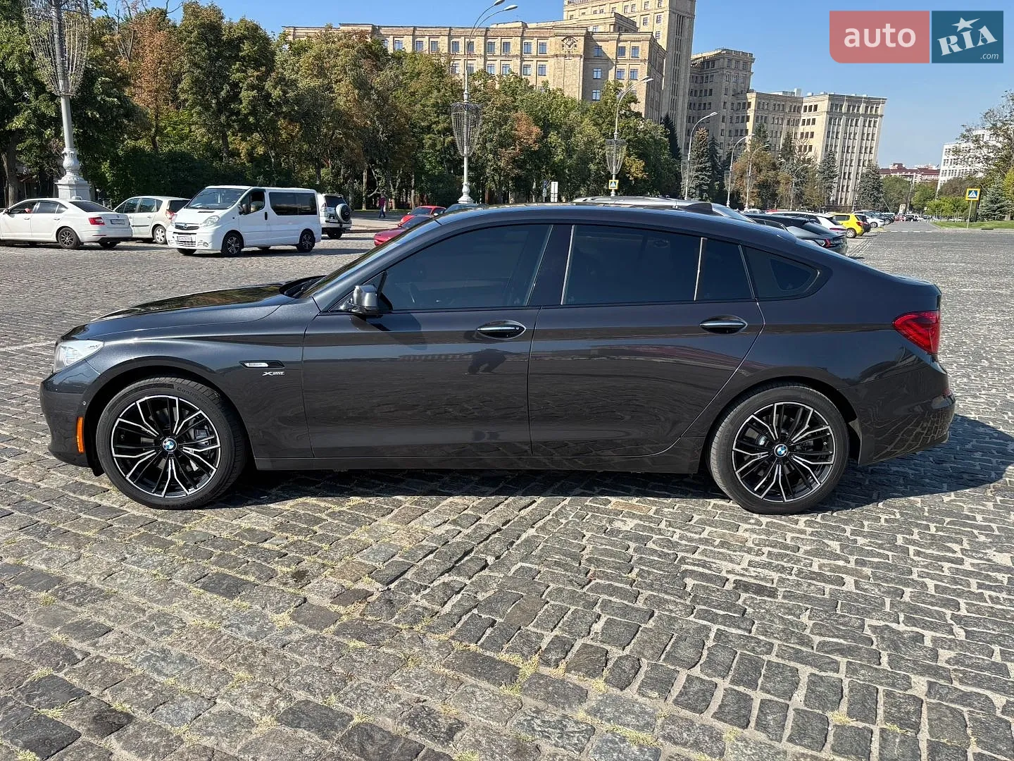 2011 BMW 5er - мініатюра 2