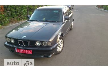 Седан BMW 5 Series 1990 в Виннице