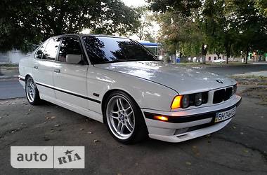 Седан BMW 5 Series 1994 в Одессе