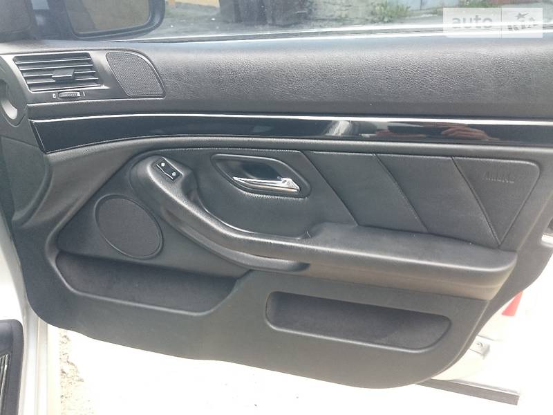 Седан BMW 5 Series 2002 в Каменец-Подольском