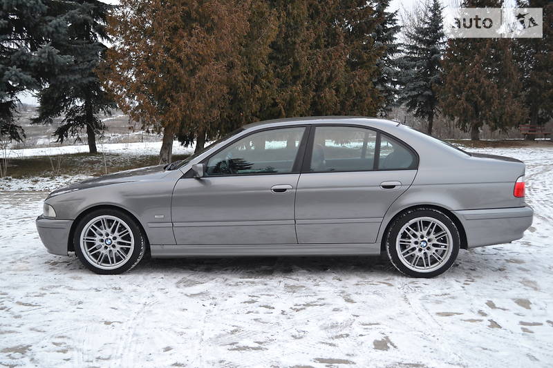 Седан BMW 5 Series 2003 в Ровно