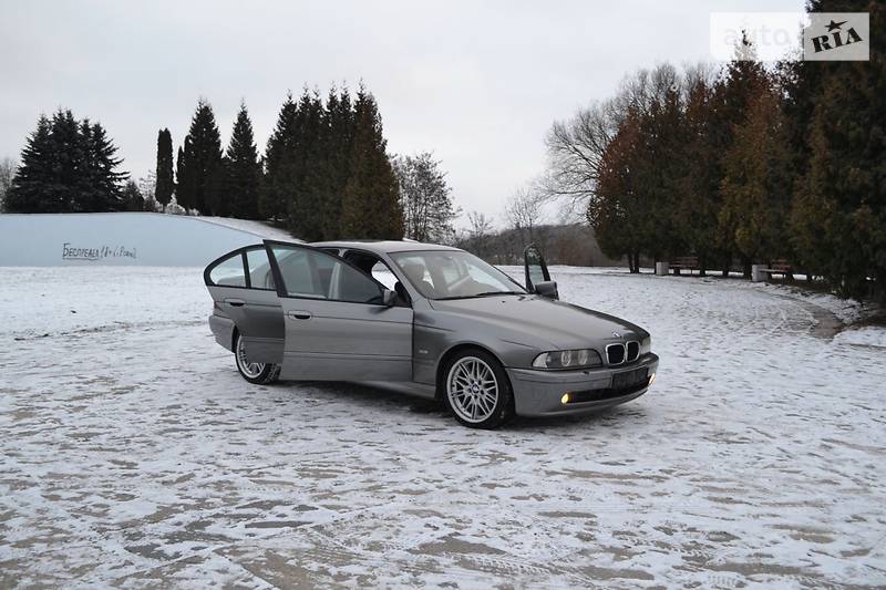Седан BMW 5 Series 2003 в Ровно