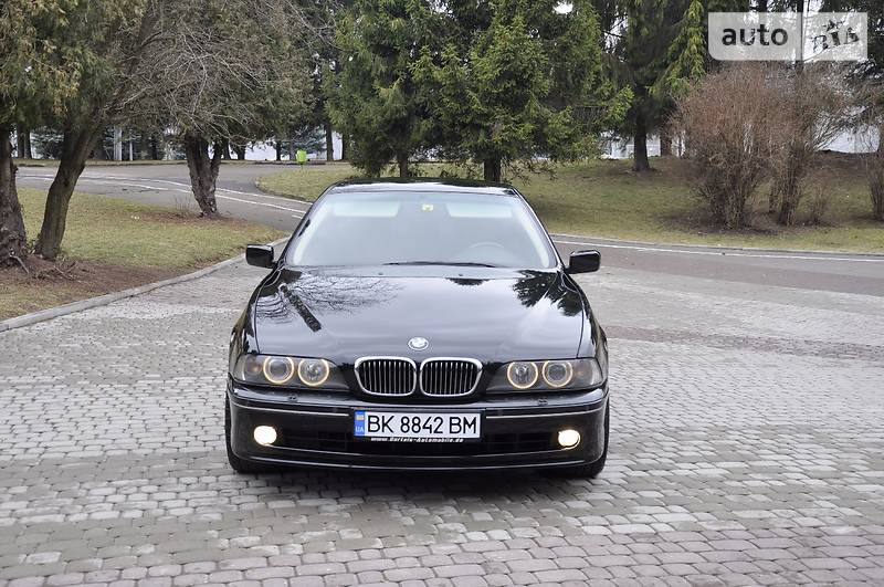 Седан BMW 5 Series 2003 в Ровно