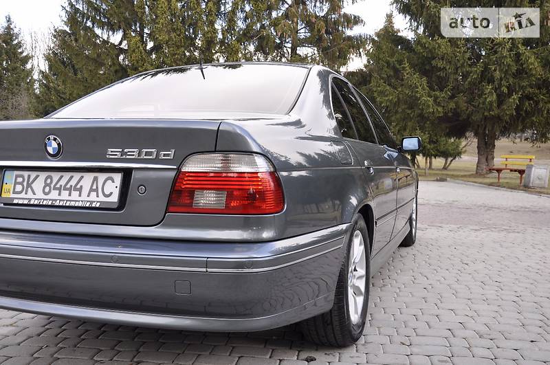 Седан BMW 5 Series 2003 в Ровно