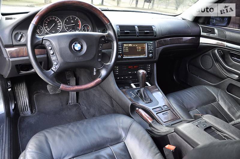 Седан BMW 5 Series 2003 в Ровно