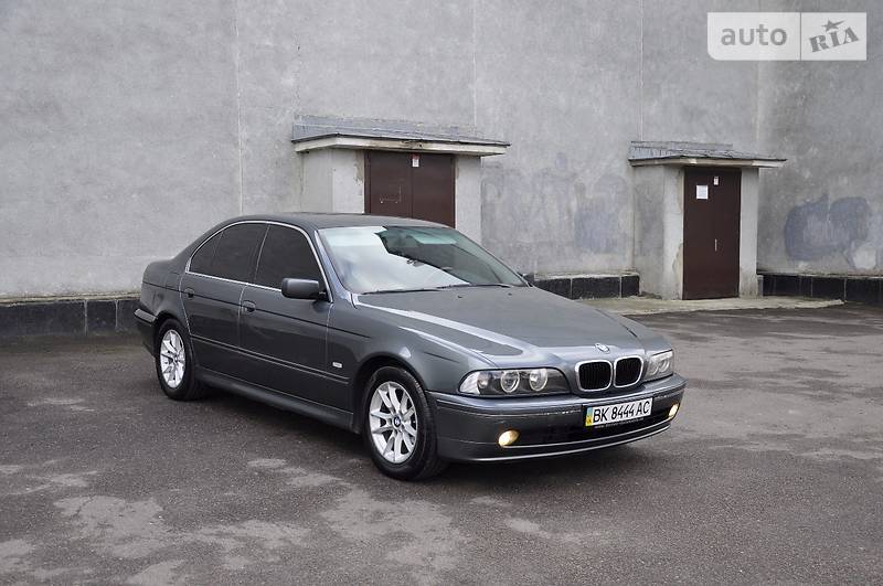 Седан BMW 5 Series 2003 в Ровно