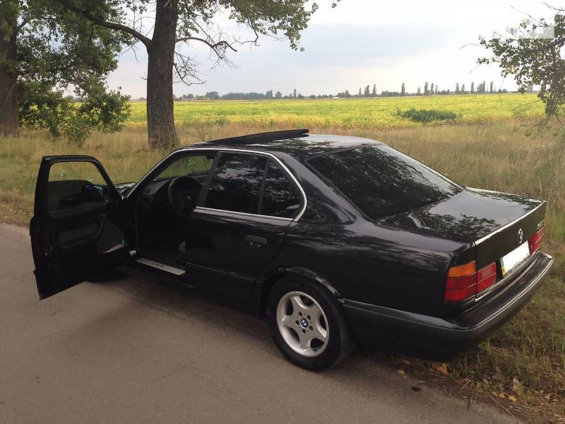 Седан BMW 5 Series 1995 в Киеве
